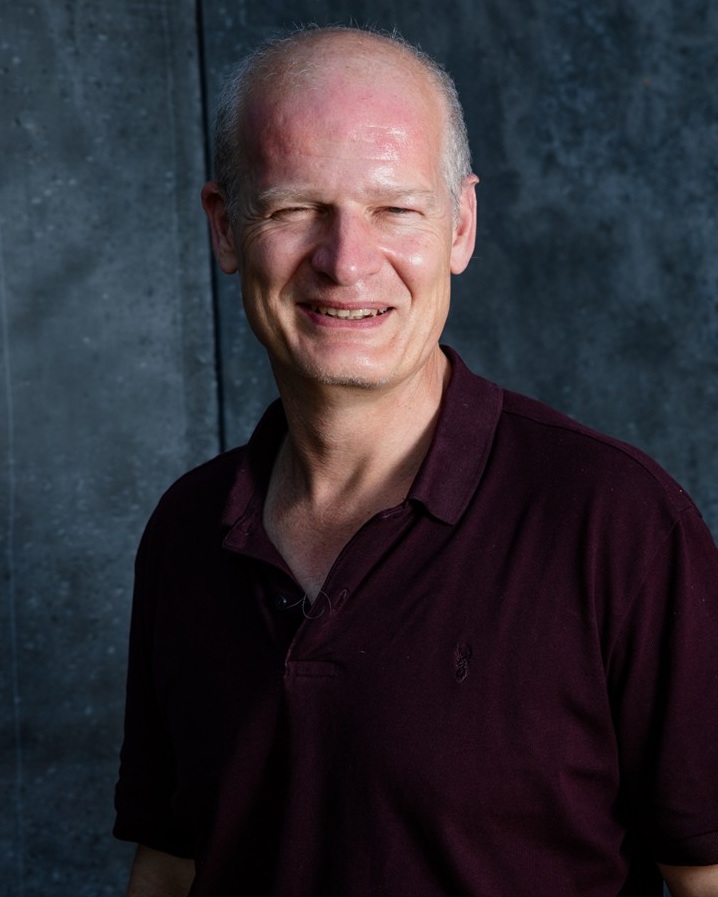 Robert Hudson Headshot